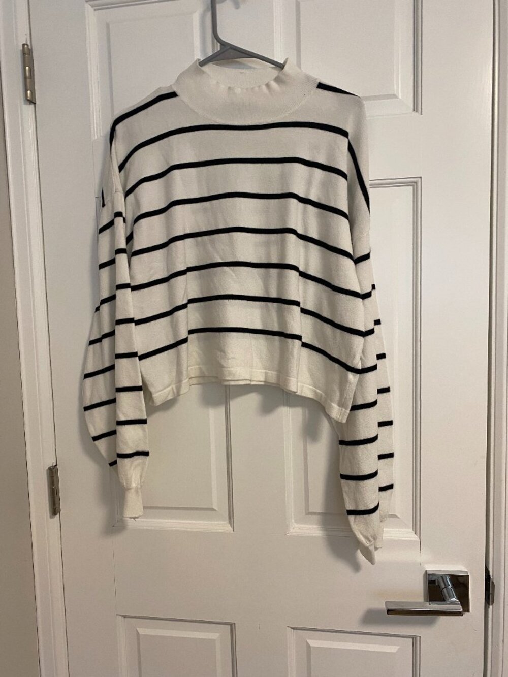 Lulu's Mock Neck Stripe Sweater Size Medium